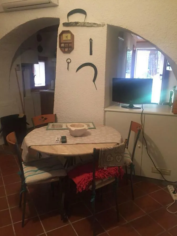 Tavernetta A 10 Minuti Dal Mare Villa Diano San Pietro Italy